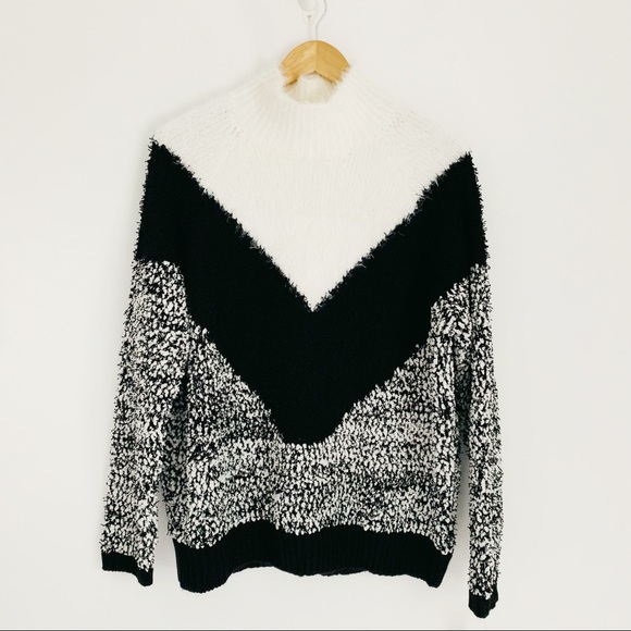 Bar III Sweater Black White and Oversized - Picture 1 of 7